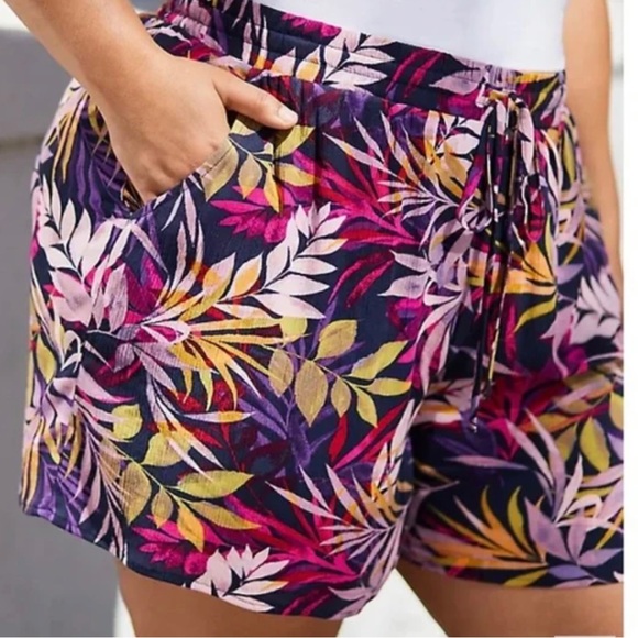 Torrid floral shorts - Picture 5 of 5